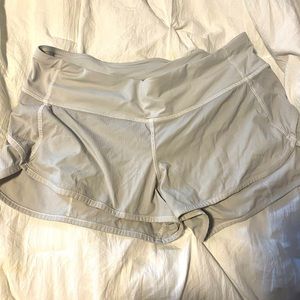Lululemon speed up shorts 2.5 inch